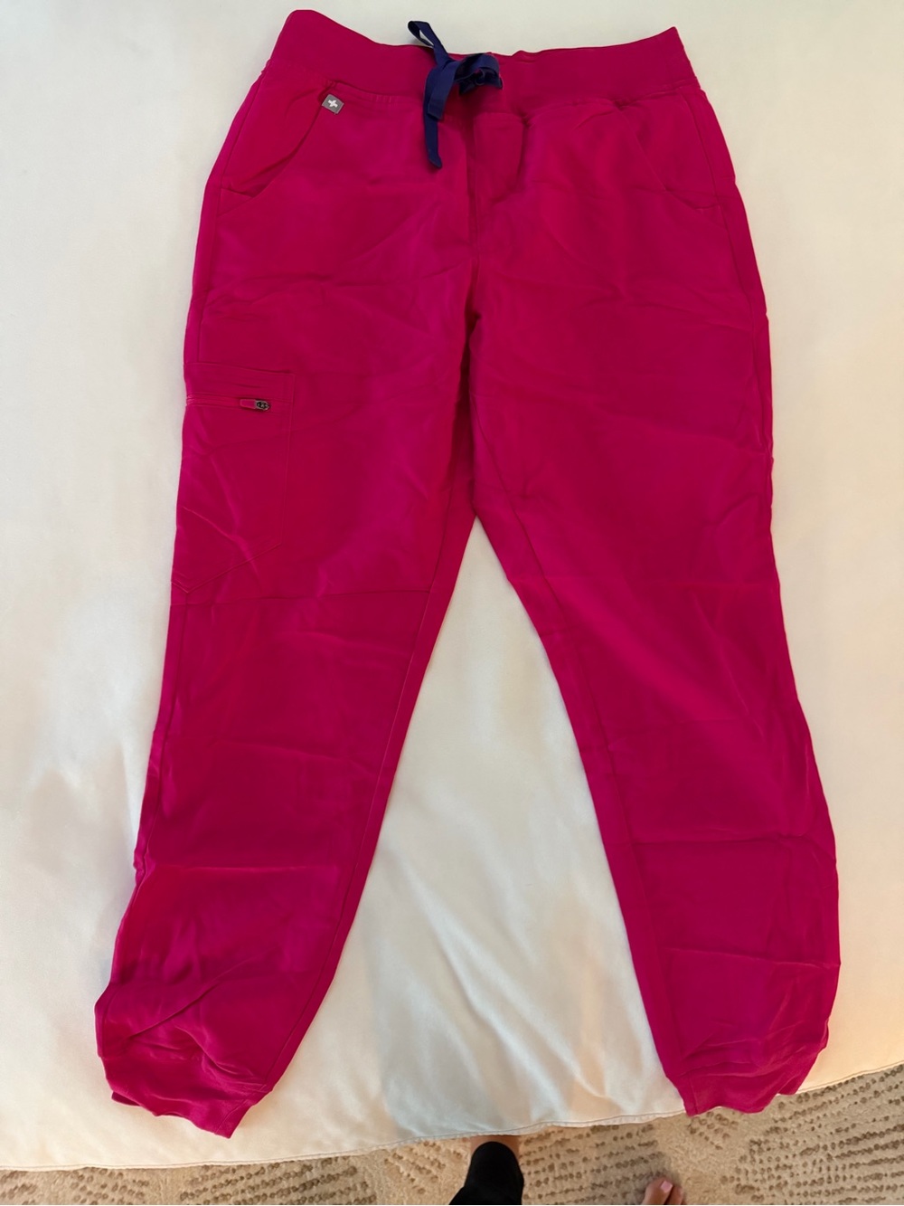 BRAND NEW FIGS Jogger Pants with Drawstring